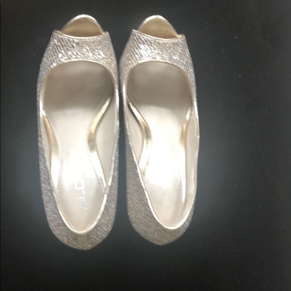 Shoes - Picture 2 of 2